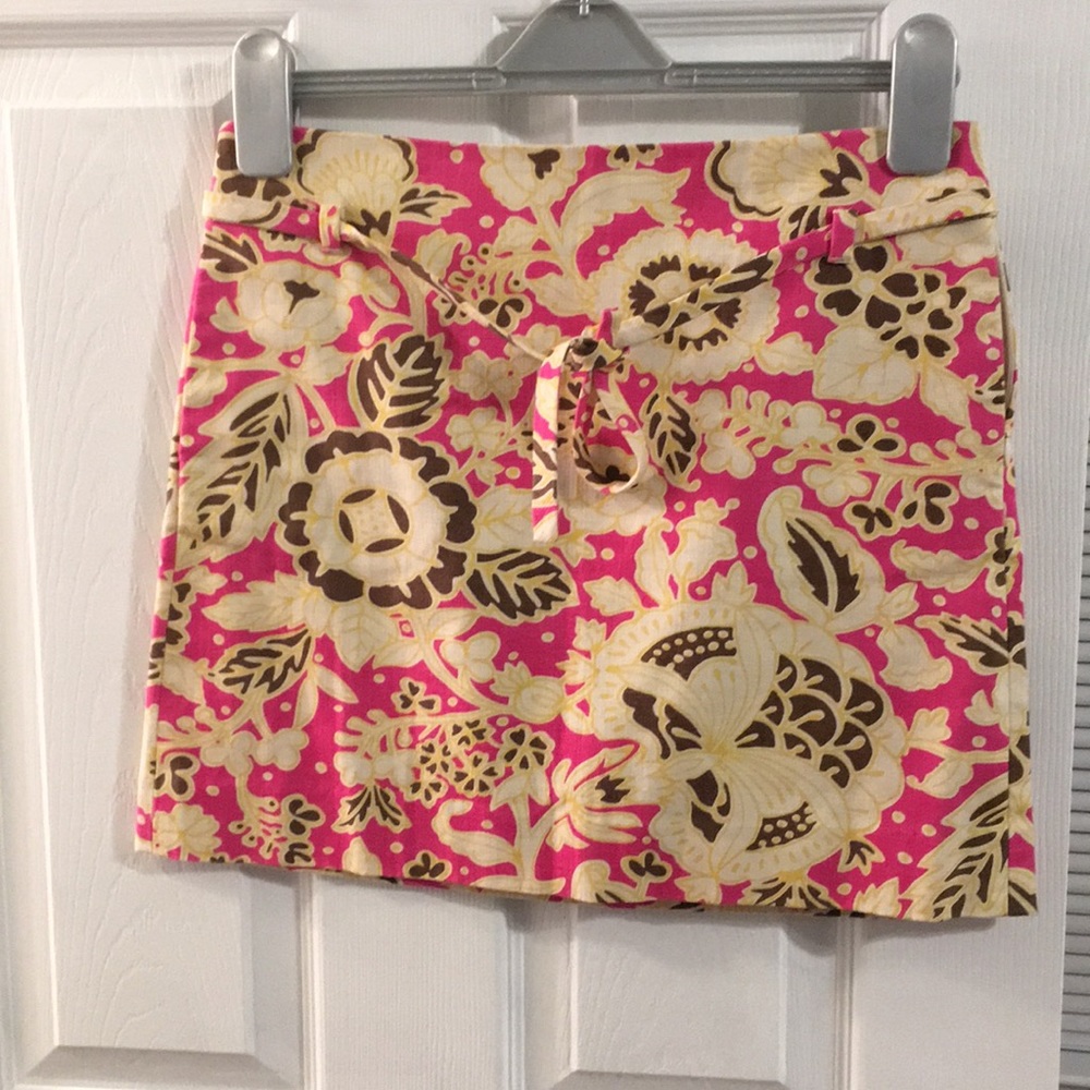 Pattern mini skirt